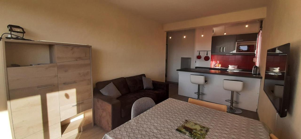 Residence De La Plage Appart A 2 Pas De La Plage Et Du Marche Saint-Cyprien  Εξωτερικό φωτογραφία